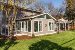 Sunroom addition contractors